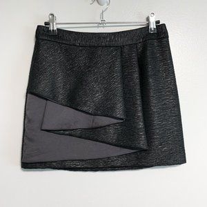 BCBG Generation Black Textured Ruffle Detail Exposed Zip Mini Skirt Size 2